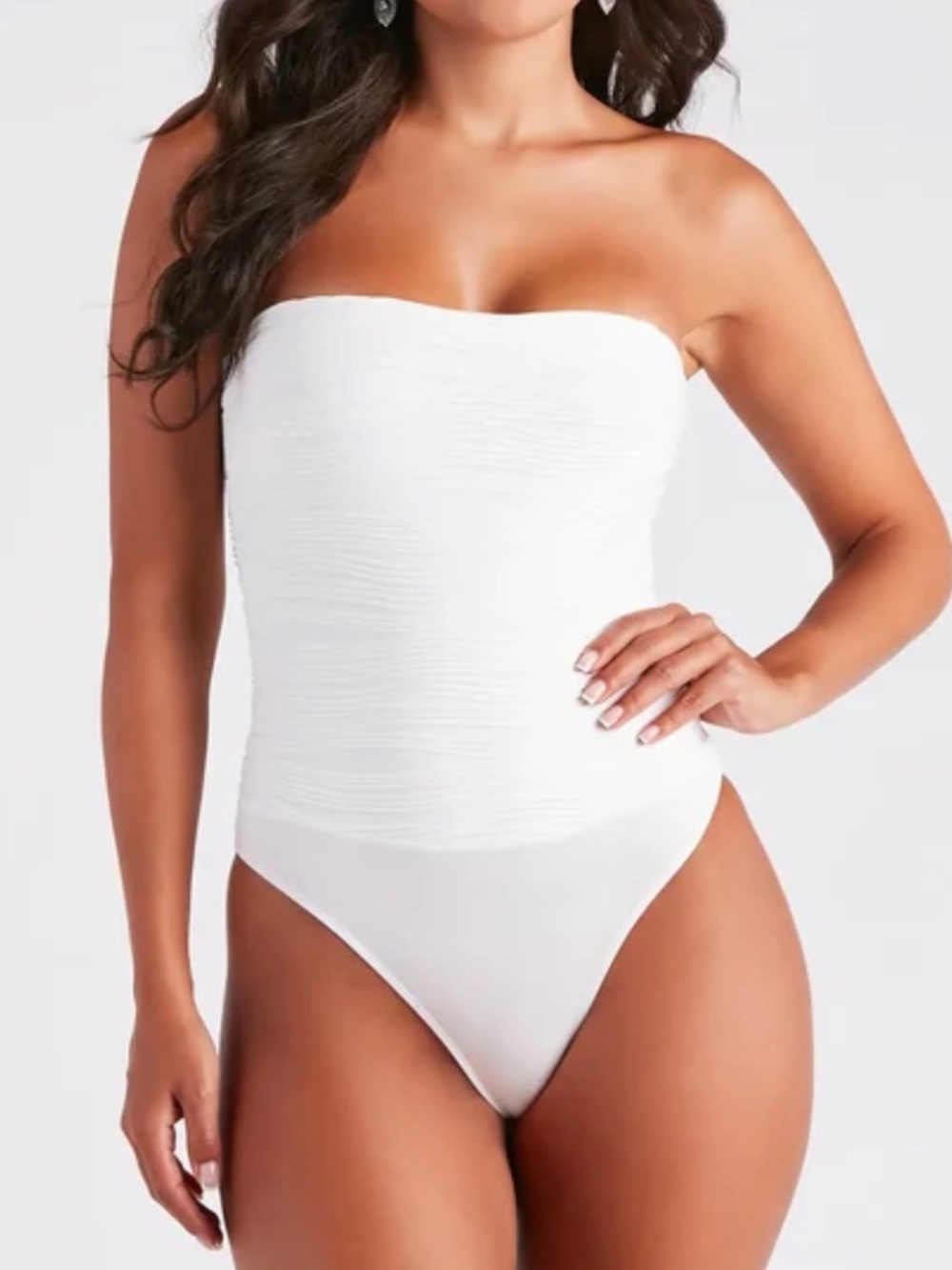 White Fox Boutique white strapless bodysuit size small